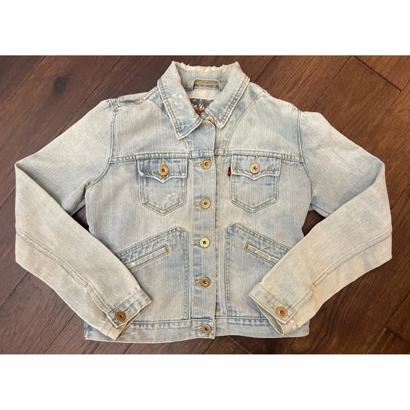 Levi's Jackets & Blazers - Levi's Women's Cropped Denim Jacket Trucker Blue Buttons Jean Size Medium